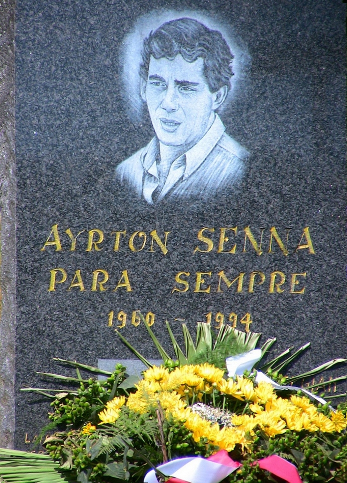 гробът на Аертон Сена