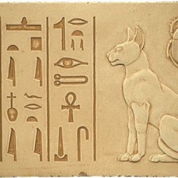 Божественият статут на котките в Древен Египет