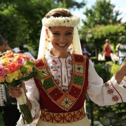 Уникалните български сватбени традиции