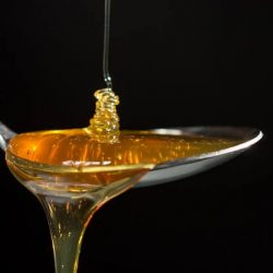 Как да различите истинския мед от ментето