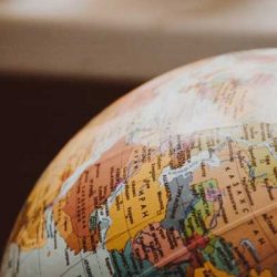 Как да научите географията без да излизате от вкъщи
