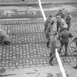 Историята на една снимка или как жена избягала от ГДР във ФРГ