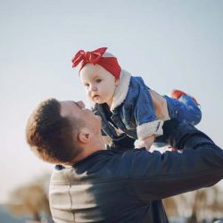 Бащата е най-важният мъж в живота на дъщерята