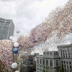 Историята на пускането на 1,5 милиона балона. Рекорд, превърнал се в катаклизъм